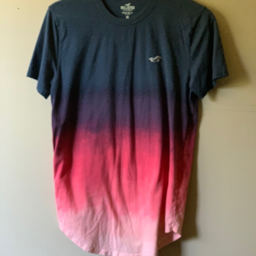 Men’s Hollister shirt